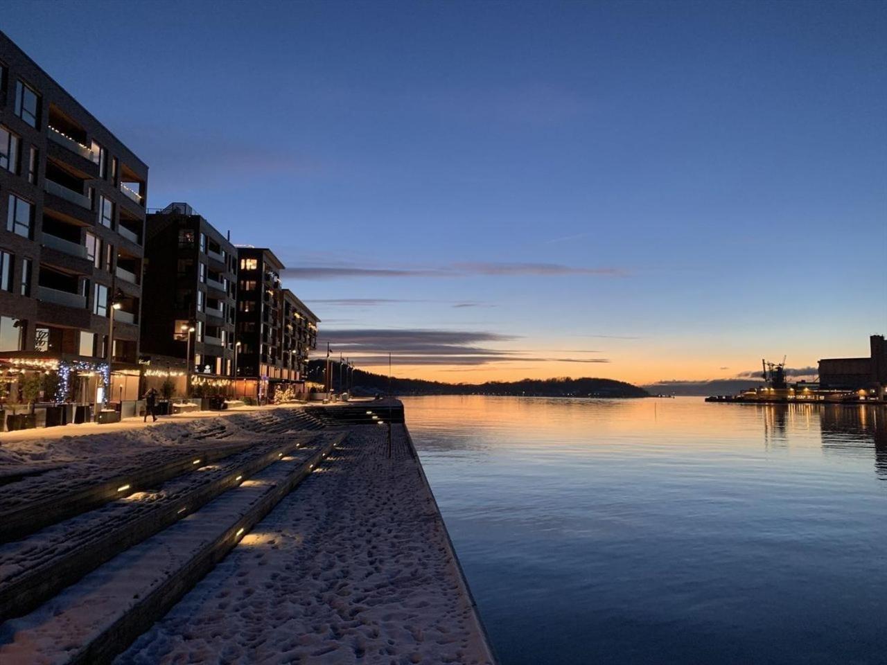 Апартаменты Luxury 2-bedroom With Seaview In Center *